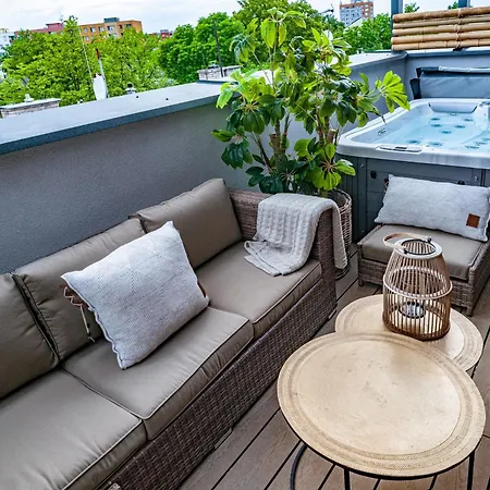 Apartmanhotel Sting Platan 4*