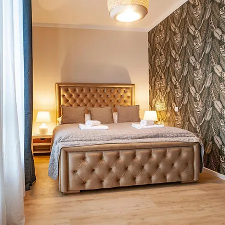 Aparthotel Sting Platan *